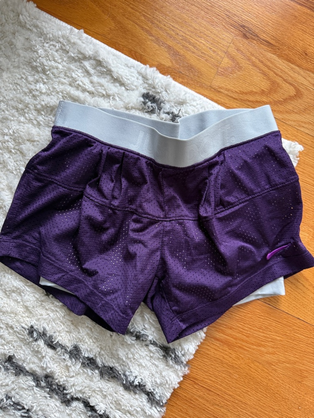 Nike Women's Dri Fit Mesh Athletic Shorts w/Light Gray Waistband & shorts